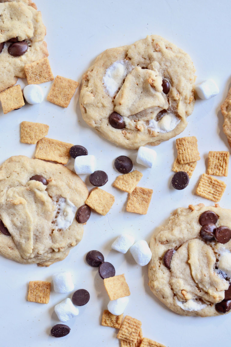 Gimme S'More Cookies! // www.thehiveblog.com