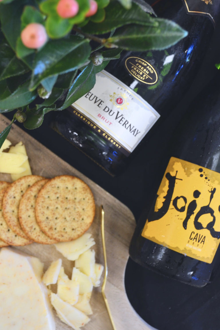 Taste The Bubbles // www.thehiveblog.com