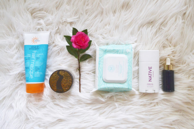 My Favorite Chemical Free Beauty Items // www.thehiveblog.com