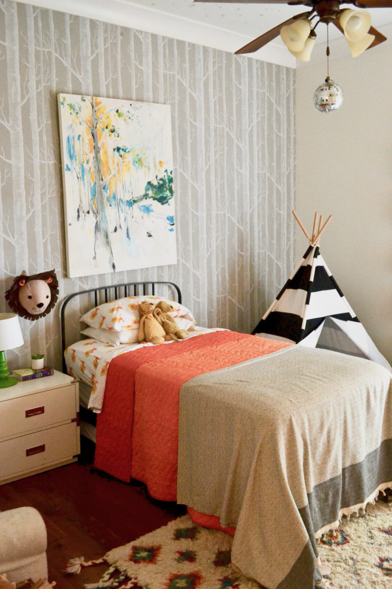 A Toddler Boy's Bright Bedroom // www.thehiveblog.com