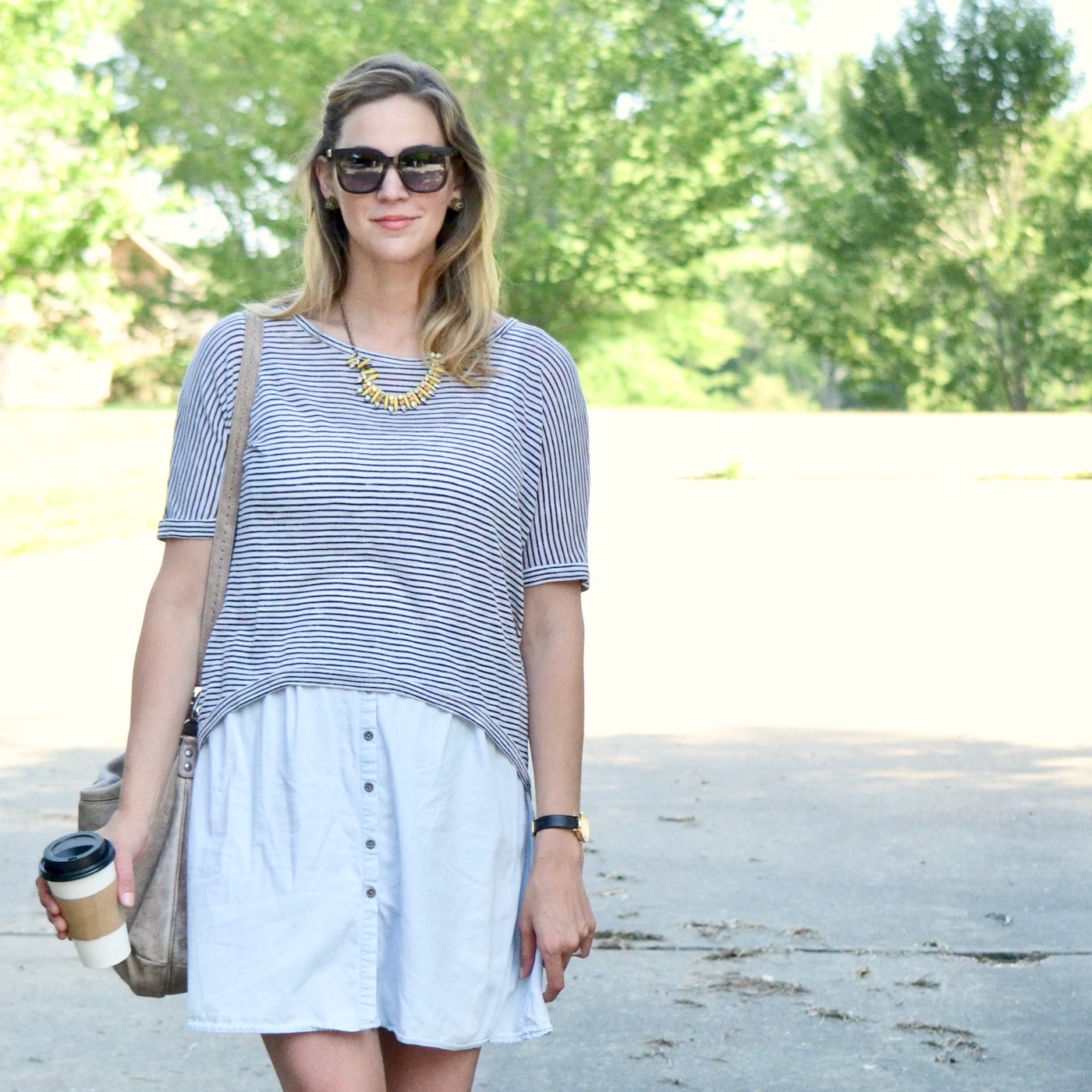 Layering while pregnant: How to dress in the first trimester // www.thehiveblog.com