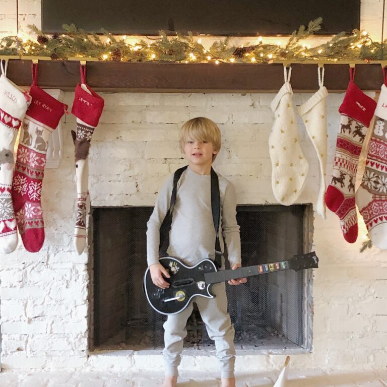 big roundup of fair isle stockings linked!