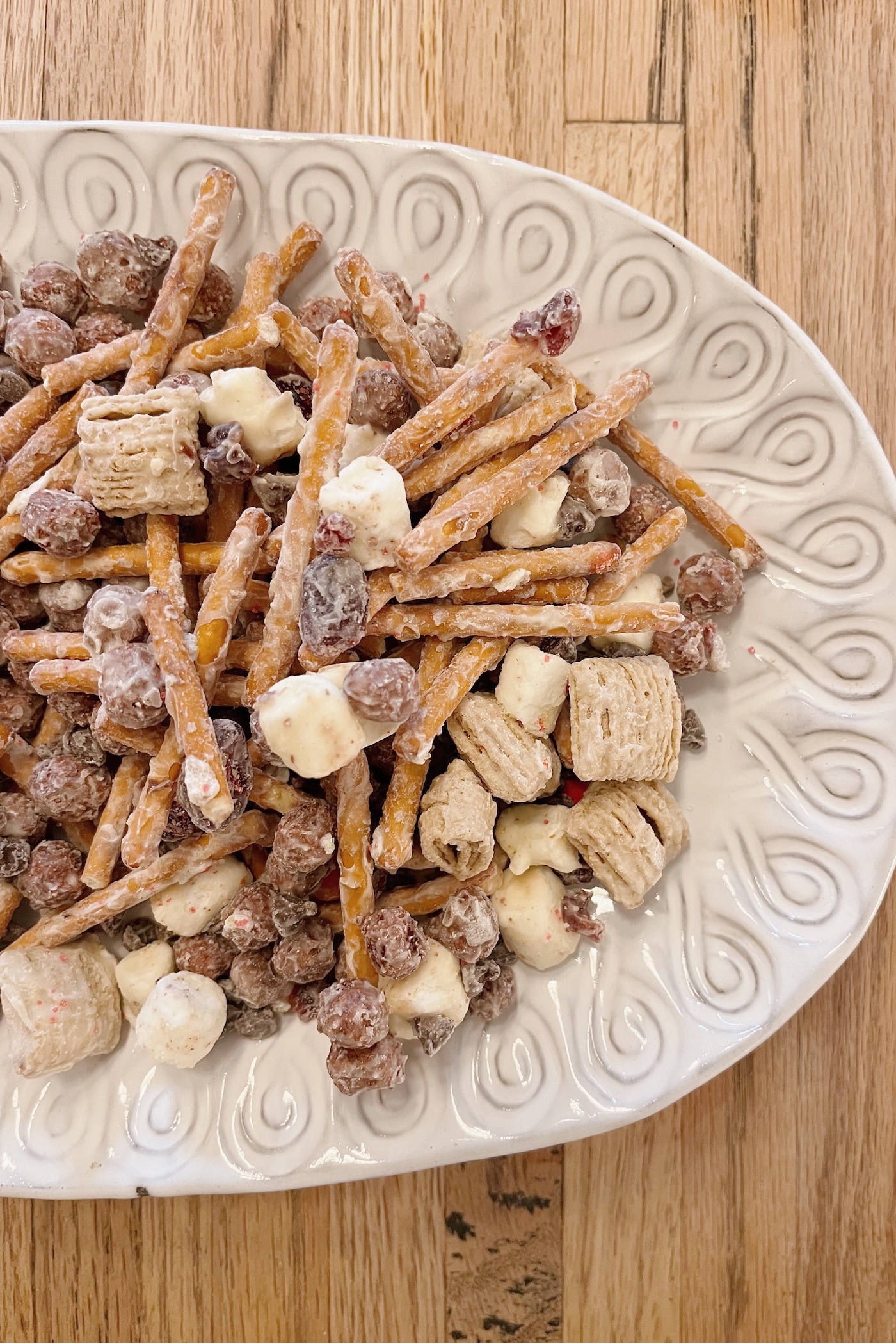 Easy Fall Snack Mix