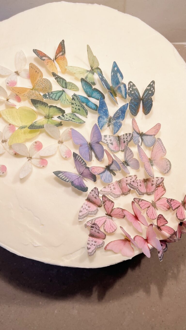 Edible Cake Butterflies // thehiveblog.com