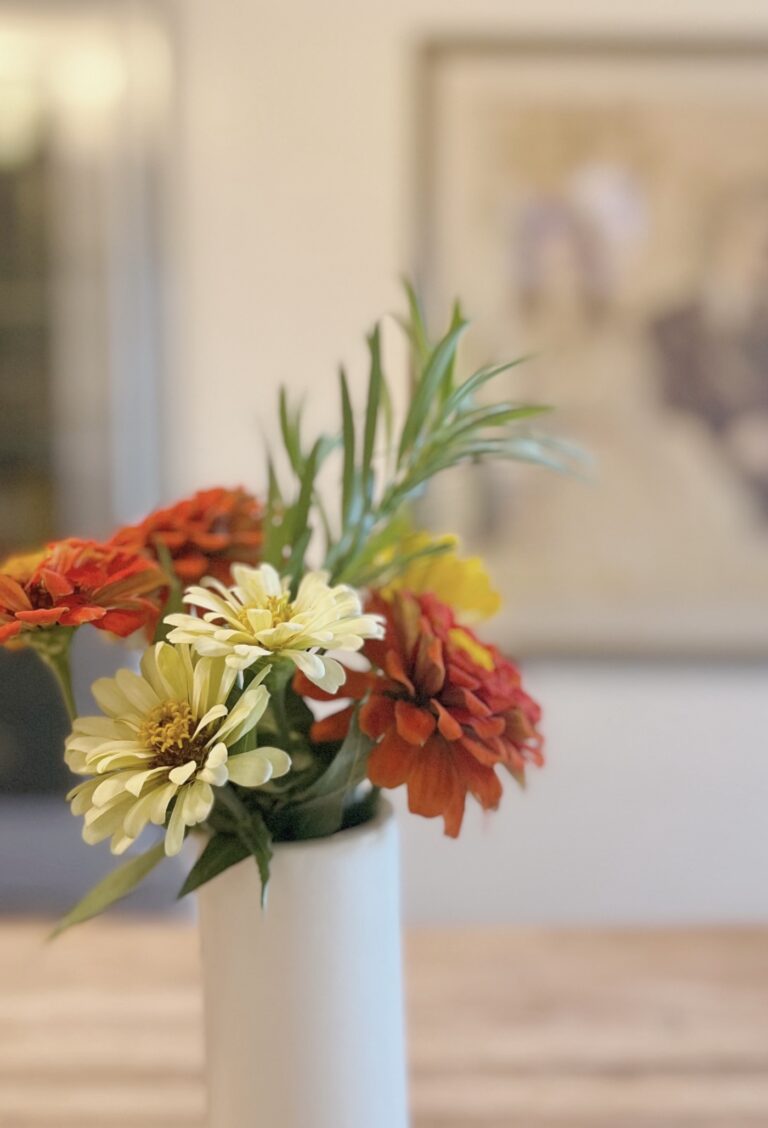 Garden Zinnias // www.thehiveblog.com
